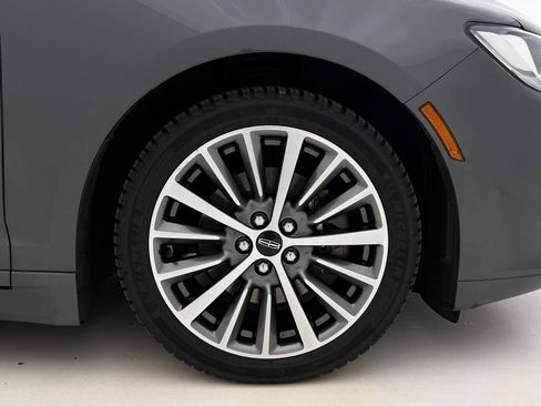 Used 2020 Lincoln MKZ AWD image 34