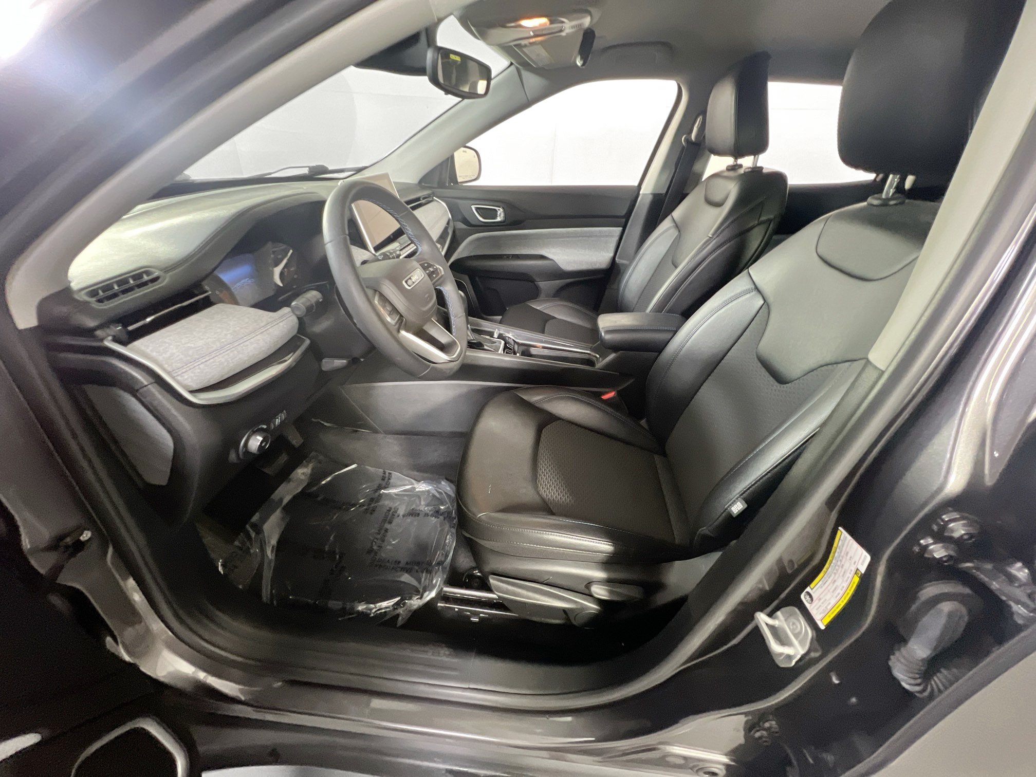 Used 2022 Jeep Compass Latitude AWD/4WD image 19