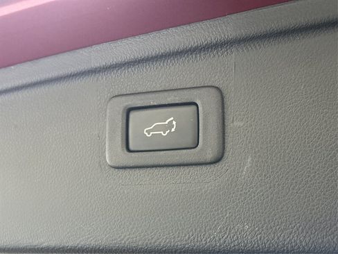 Used 2017 Subaru Outback 2.5i Premium AWD/4WD image 19