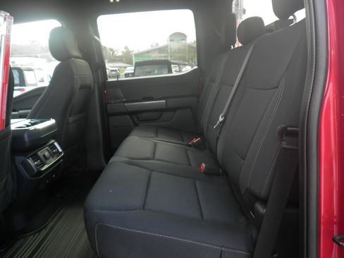 Certified 2022 Ford F150 XLT w/ Equipment Group 302A High image 19