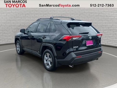 Used 2025 Toyota RAV4 LE image 7
