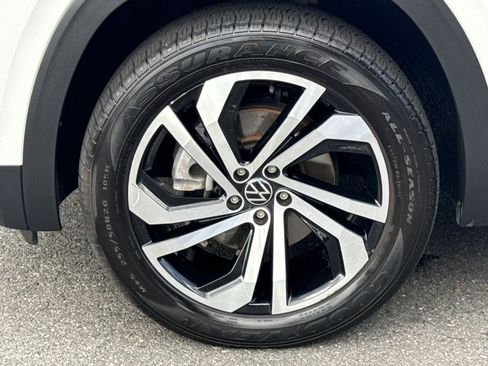 Used 2023 Volkswagen Atlas SEL AWD/4WD image 12