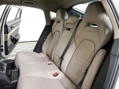 New 2026 Porsche Panamera RWD image 22