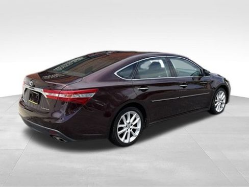 Used 2013 Toyota Avalon Limited FWD image 28