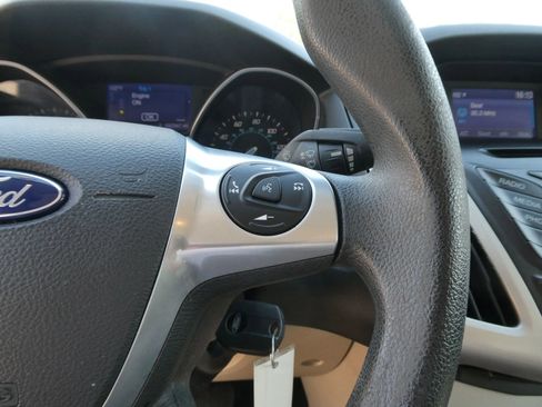 Used 2014 Ford Focus SE FWD image 18