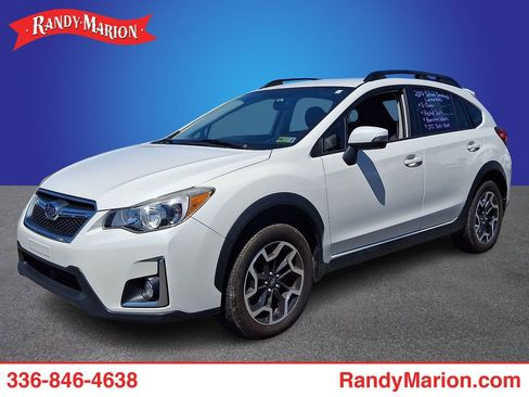 Used 2017 Subaru Crosstrek 2.0i Limited image 1