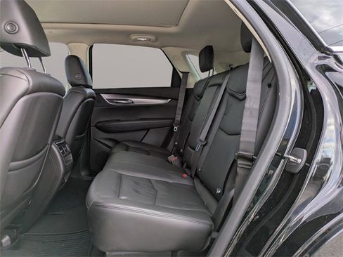 Used 2019 Cadillac XT5 Premium Luxury image 14