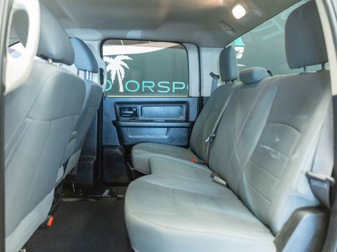Used 2018 RAM 2500 Tradesman w/ Chrome Appearance Group AWD/4WD image 13