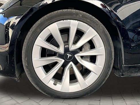 Used 2022 Tesla Model 3 Long Range AWD/4WD image 7