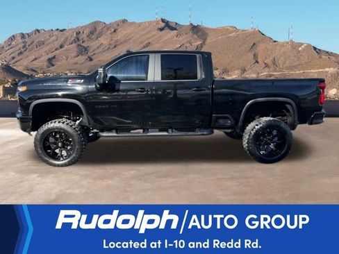 Used 2021 Chevrolet Silverado 2500 LTZ w/ LTZ Plus Package image 2