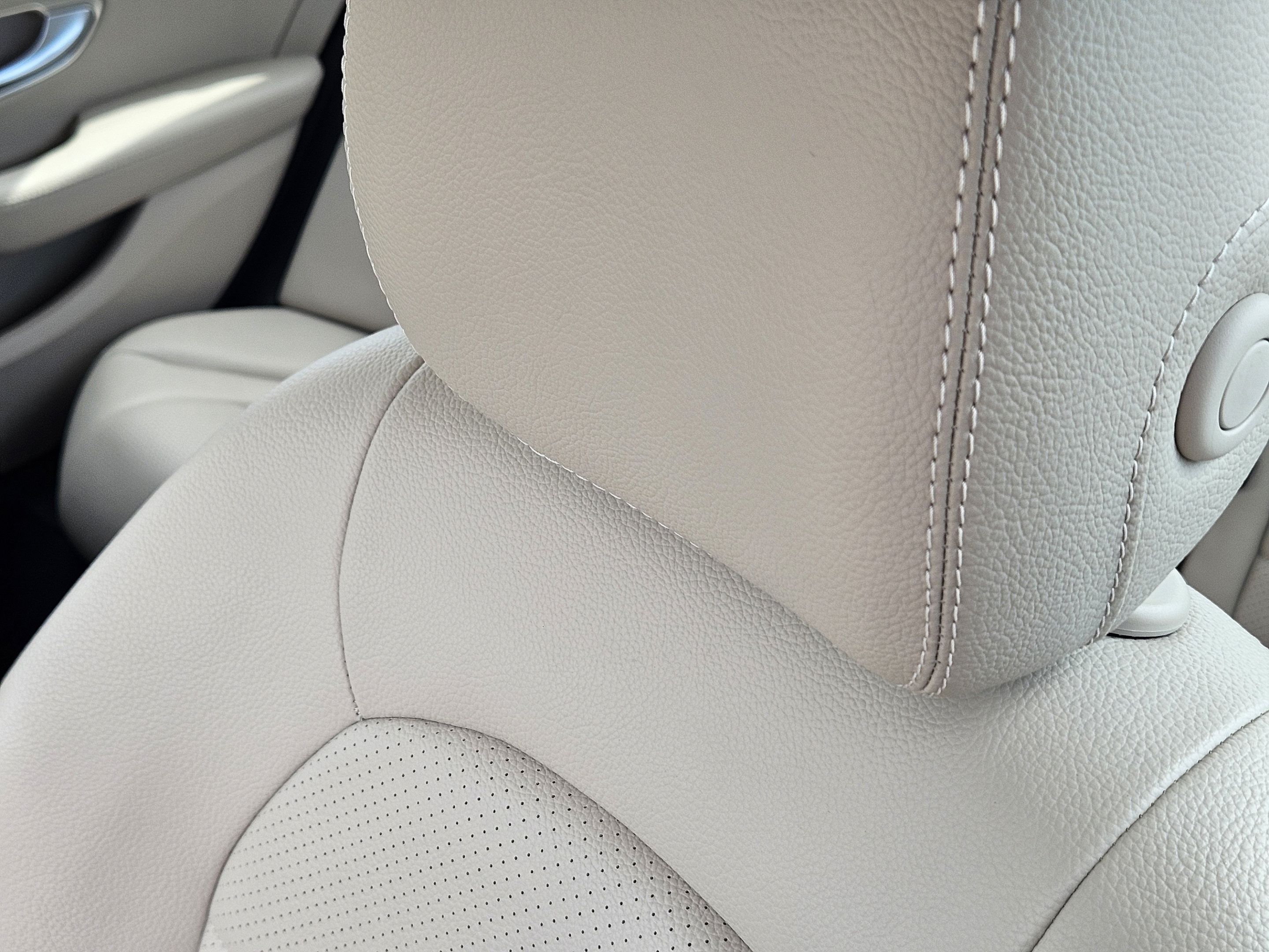 Certified 2020 Mercedes-Benz C 300 Sedan image 7