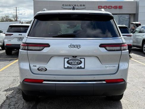 Used 2022 Jeep Grand Cherokee L Limited w/ Luxury Tech Group II AWD/4WD image 4