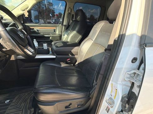 Used 2018 RAM 3500 Laramie w/ Convenience Group AWD/4WD image 35