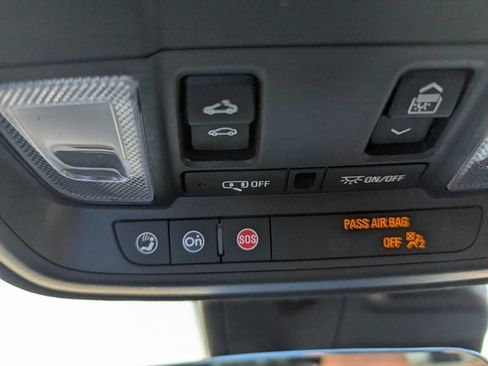 Used 2020 Cadillac XT4 Premium Luxury w/ Cold Weather Package image 20