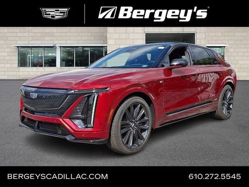 New 2026 Cadillac Lyriq V w/ LPO, Floor Liner Package image 1