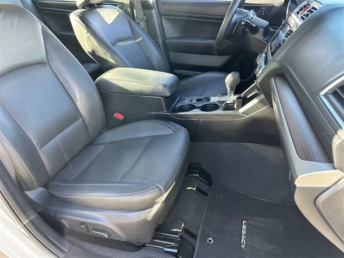 Used 2017 Subaru Legacy 3.6R Limited image 8