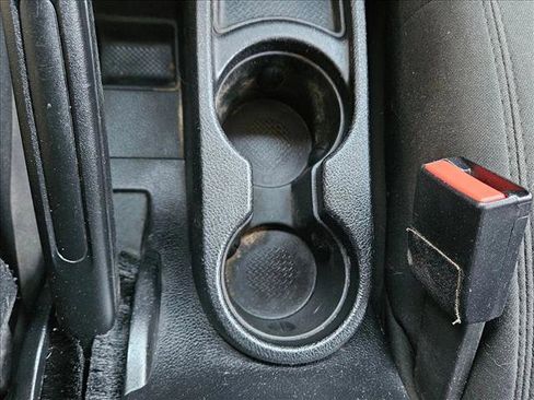 Used 2012 Jeep Wrangler Rubicon w/ PWR Convenience Group image 12