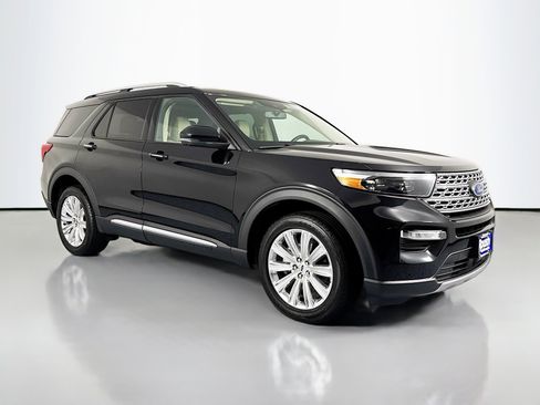 Used 2020 Ford Explorer Limited AWD/4WD image 3