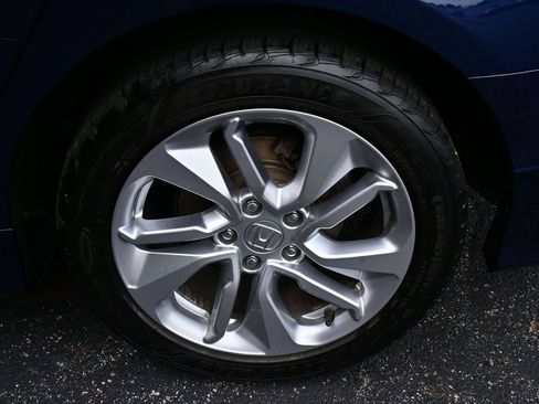 Used 2019 Honda Accord LX image 18