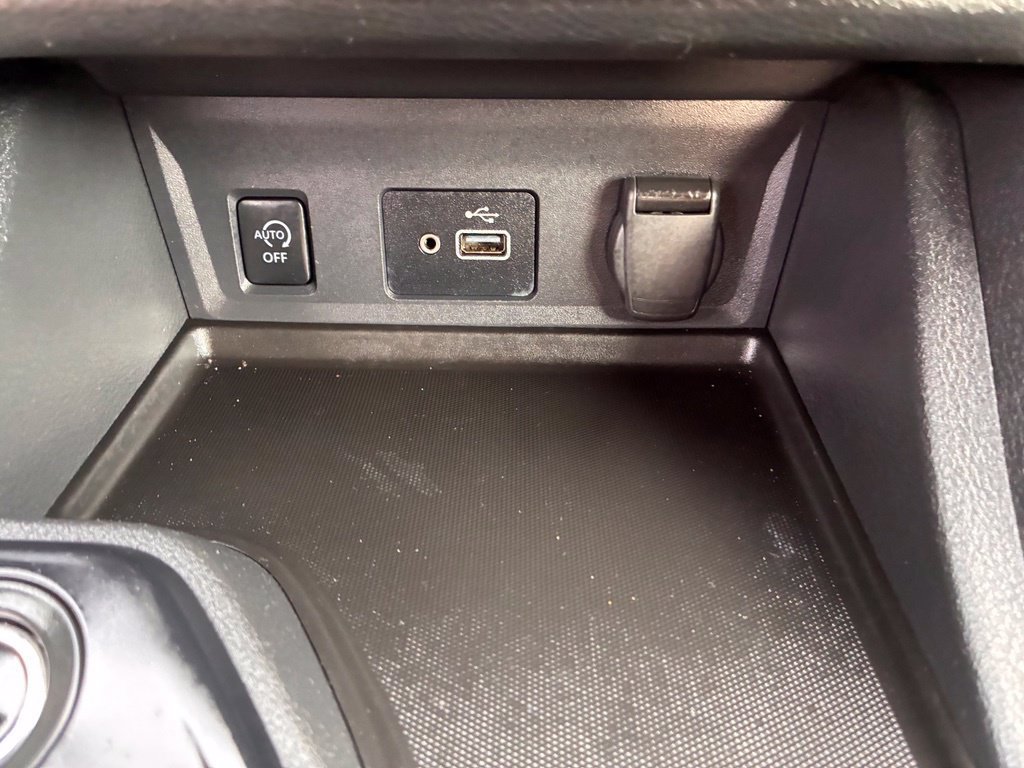 Used 2024 Nissan Sentra S FWD image 33