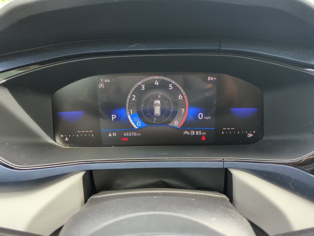 Used 2023 Volkswagen Taos SE w/ Panoramic Sunroof Package FWD image 39