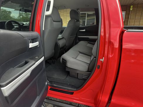 Used 2016 Toyota Tundra SR5 AWD/4WD image 8