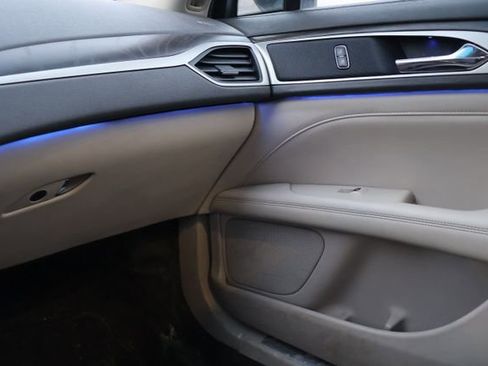 Used 2017 Lincoln MKZ Select w/ Select Plus Package image 13