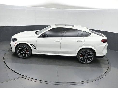 Used 2022 BMW X6 M Base w/ Competition Package image 35