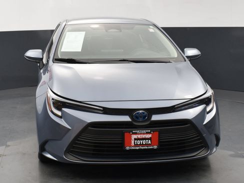 Used 2025 Toyota Corolla LE w/ Convenience Package FWD image 7