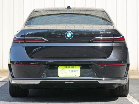 Used 2025 BMW i7 xDrive60 w/ Executive Package AWD/4WD image 11