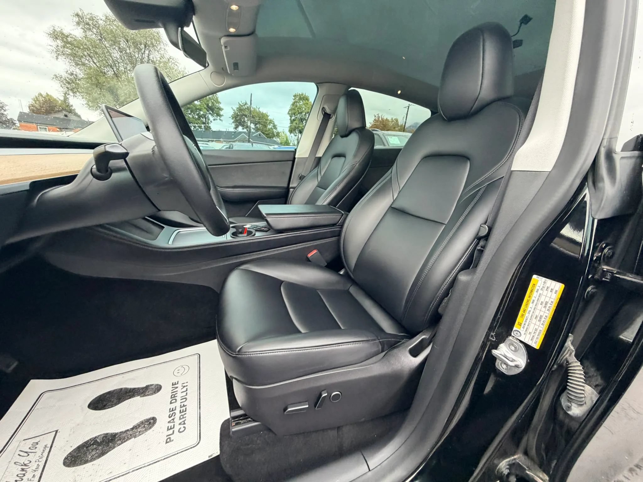 Used 2022 Tesla Model Y Long Range AWD/4WD image 11