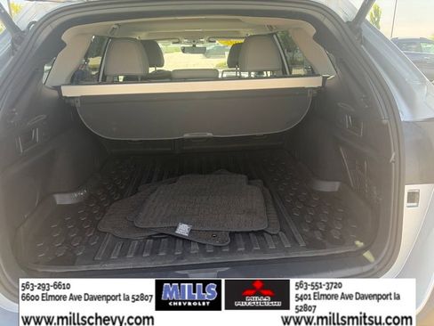 Used 2025 Subaru Outback Limited AWD/4WD image 22