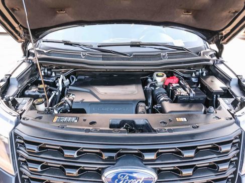 Used 2017 Ford Explorer Sport w/ Equipment Group 401A AWD/4WD image 28