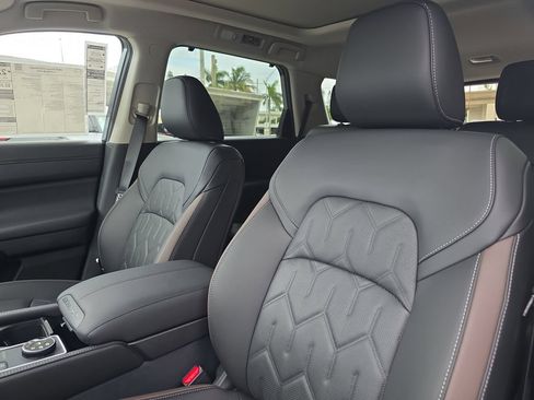 New 2026 Nissan Pathfinder Platinum AWD/4WD image 24