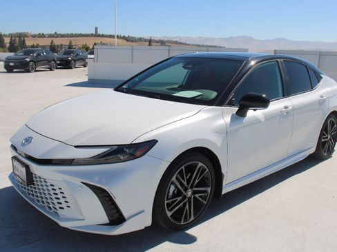 Certified 2025 Toyota Camry XSE w/ Premium Plus Package FWD image 6