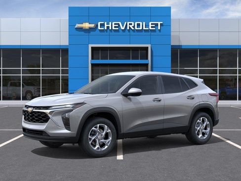 New 2026 Chevrolet Trax LS FWD image 2