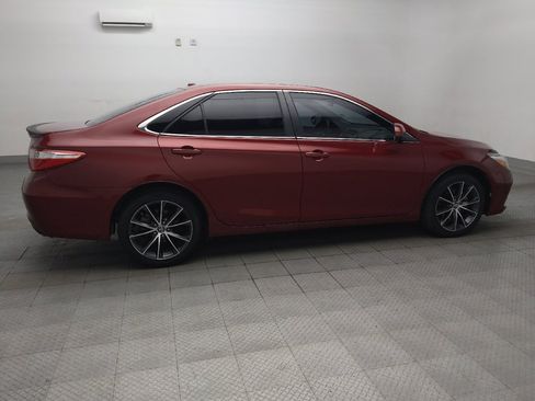Used 2017 Toyota Camry XSE w/ Moonroof Package FWD image 10