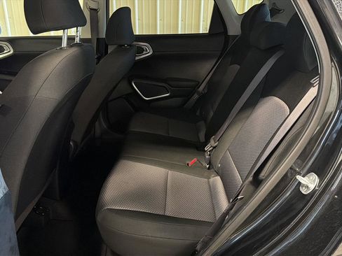 Used 2024 Kia Soul LX w/ Option Group 015 image 13