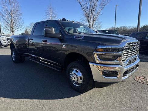 New 2026 RAM 3500 Tradesman image 14