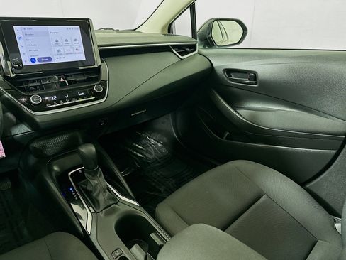 Used 2023 Toyota Corolla LE image 21
