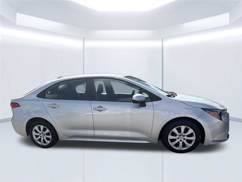 Used 2023 Toyota Corolla LE FWD image 8