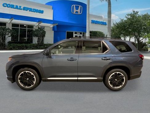 New 2026 Honda Pilot Touring image 2