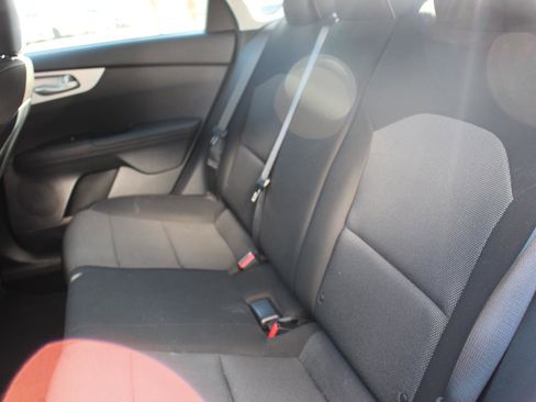 Certified 2024 Kia Forte LXS w/ LXS Technology Package image 30