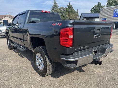 Used 2018 Chevrolet Silverado 2500 LT AWD/4WD image 9