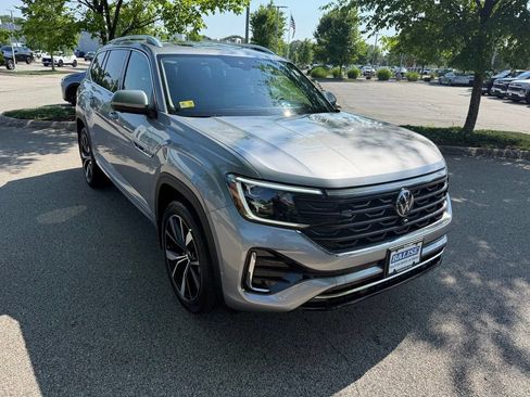 Used 2024 Volkswagen Atlas SEL Premium R-Line AWD/4WD image 7