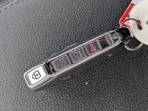 Used 2024 Kia Sportage X-Pro Prestige image 32