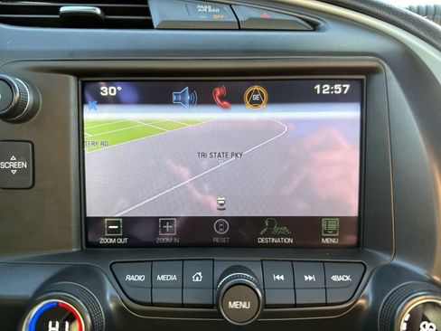 Used 2015 Chevrolet Corvette Stingray Coupe w/ Carbon Flash Badge Package image 20