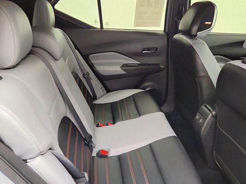 Used 2023 Nissan Kicks SR w/ SR Premium Package FWD image 23