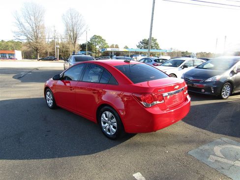 Used 2015 Chevrolet Cruze LS image 5