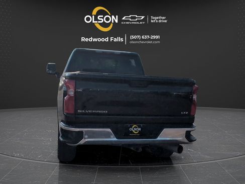 Used 2023 Chevrolet Silverado 2500 LTZ w/ LTZ Premium Package AWD/4WD image 4